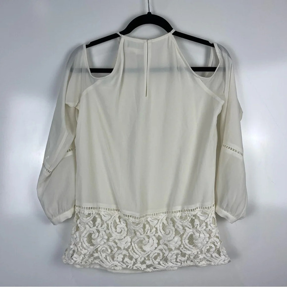Michael Michael Kors Cold Shoulder Cream Blouse Size Small - Picture 2 of 8
